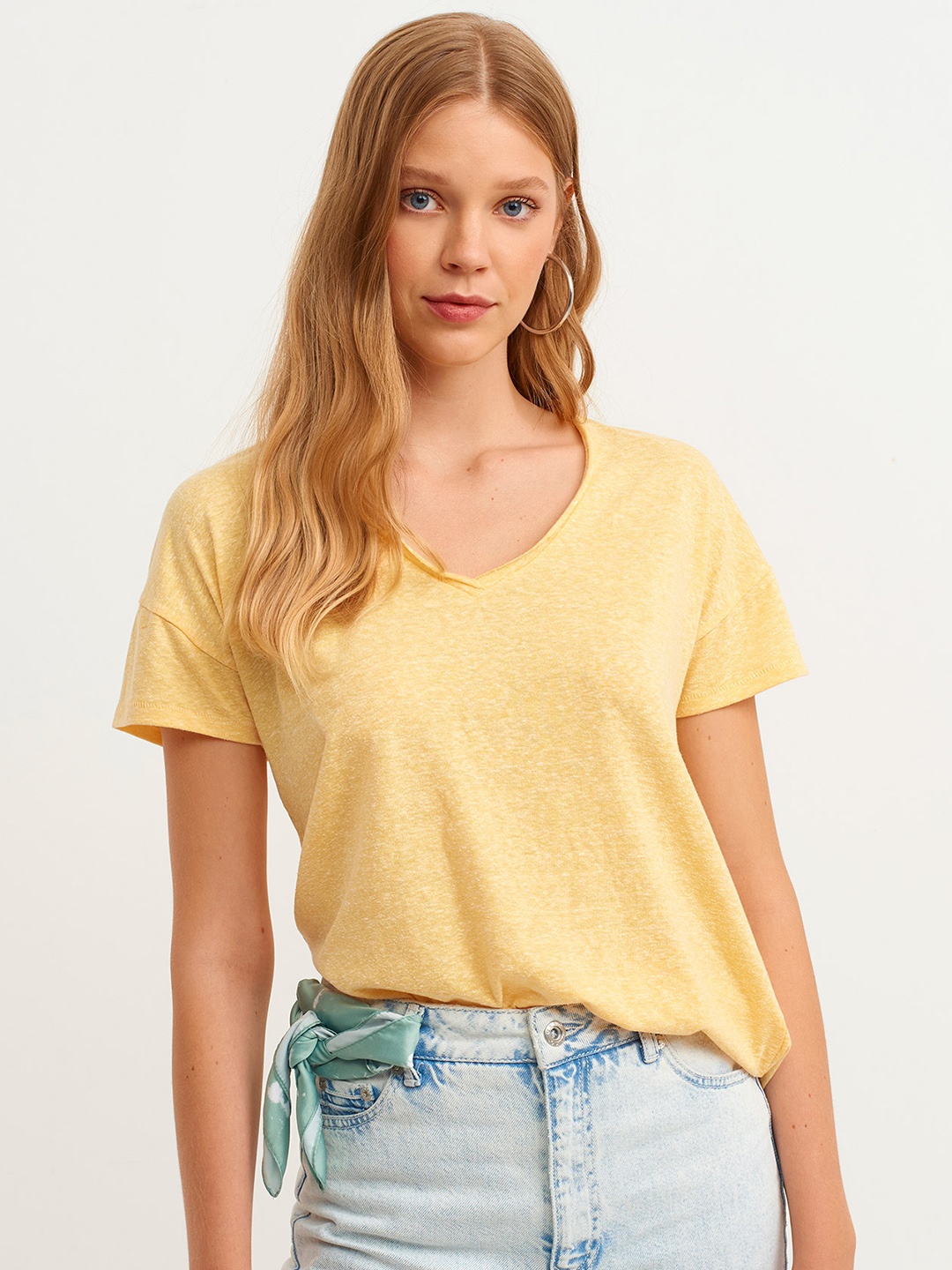 

OXXO Yellow Solid Styled Back Top