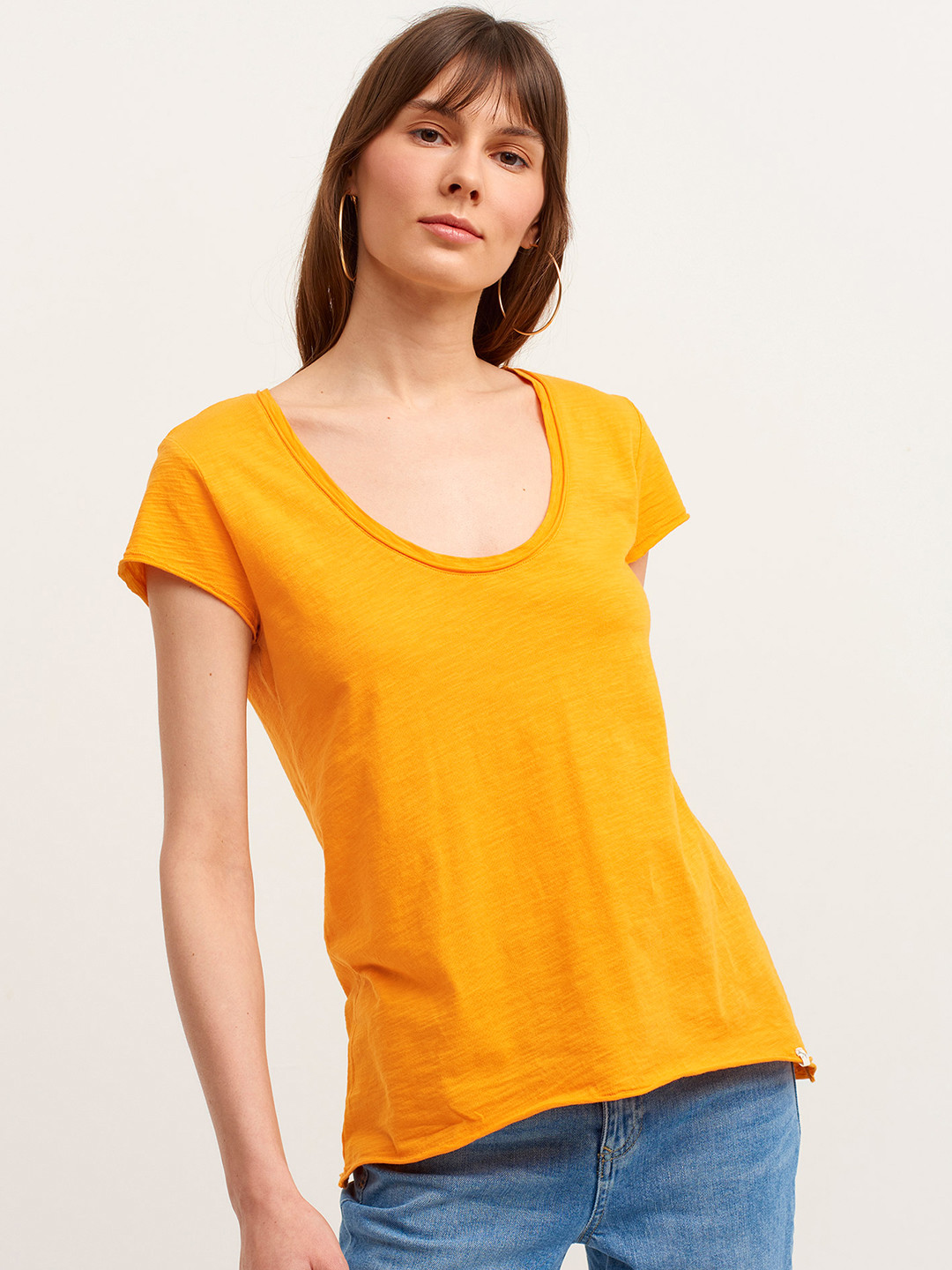 

OXXO Women Mustard Yellow Solid Pure Cotton T-shirt