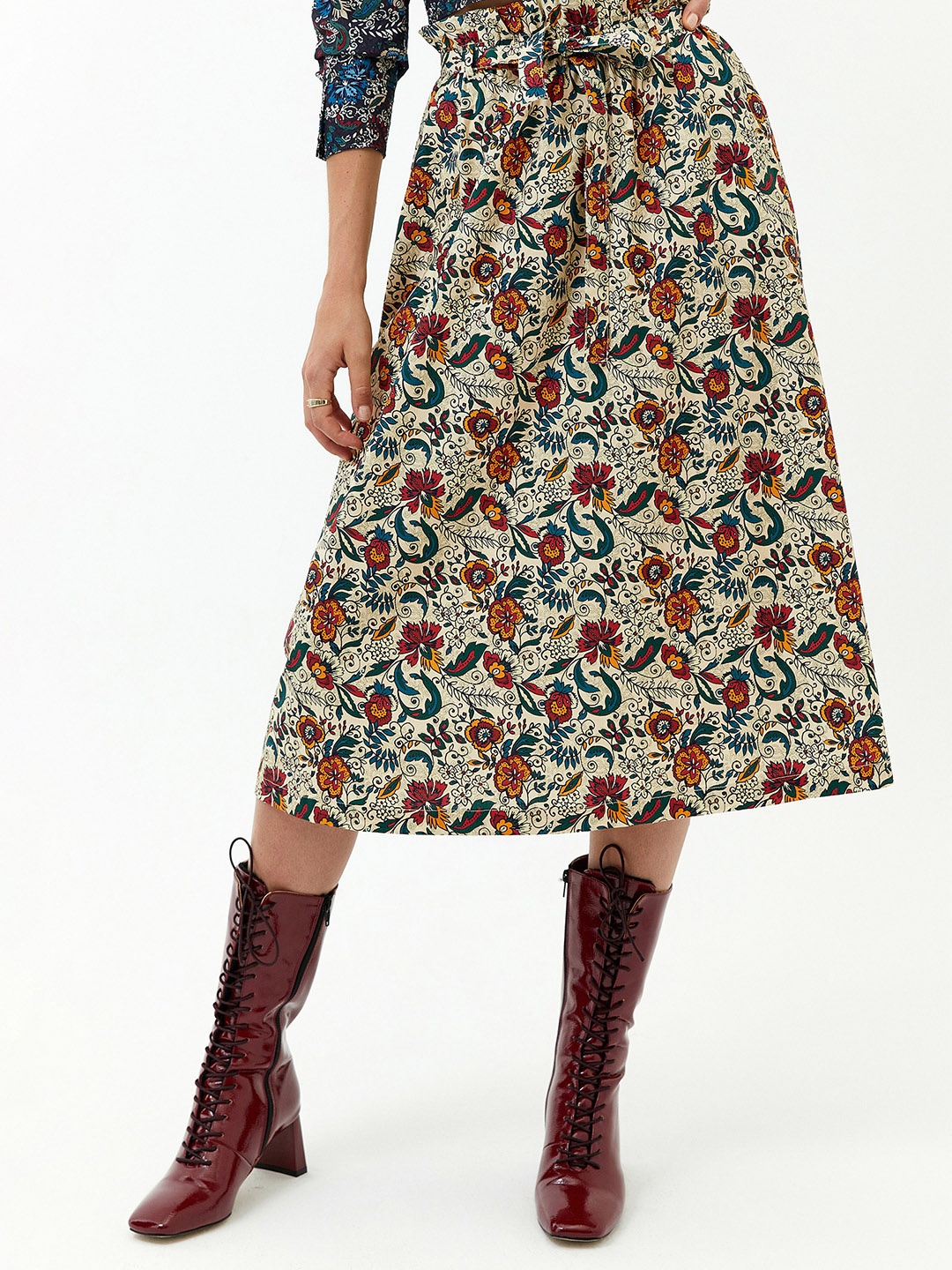 

OXXO Women Beige & Maroon Floral Print A-Line Skirt