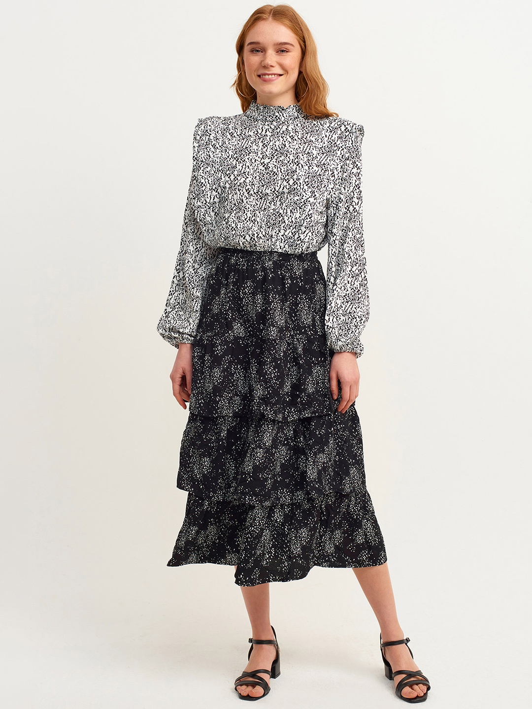 

OXXO Women Grey & Black Abstract Printed Layered A-Line Midi Dress with Flounce Hem
