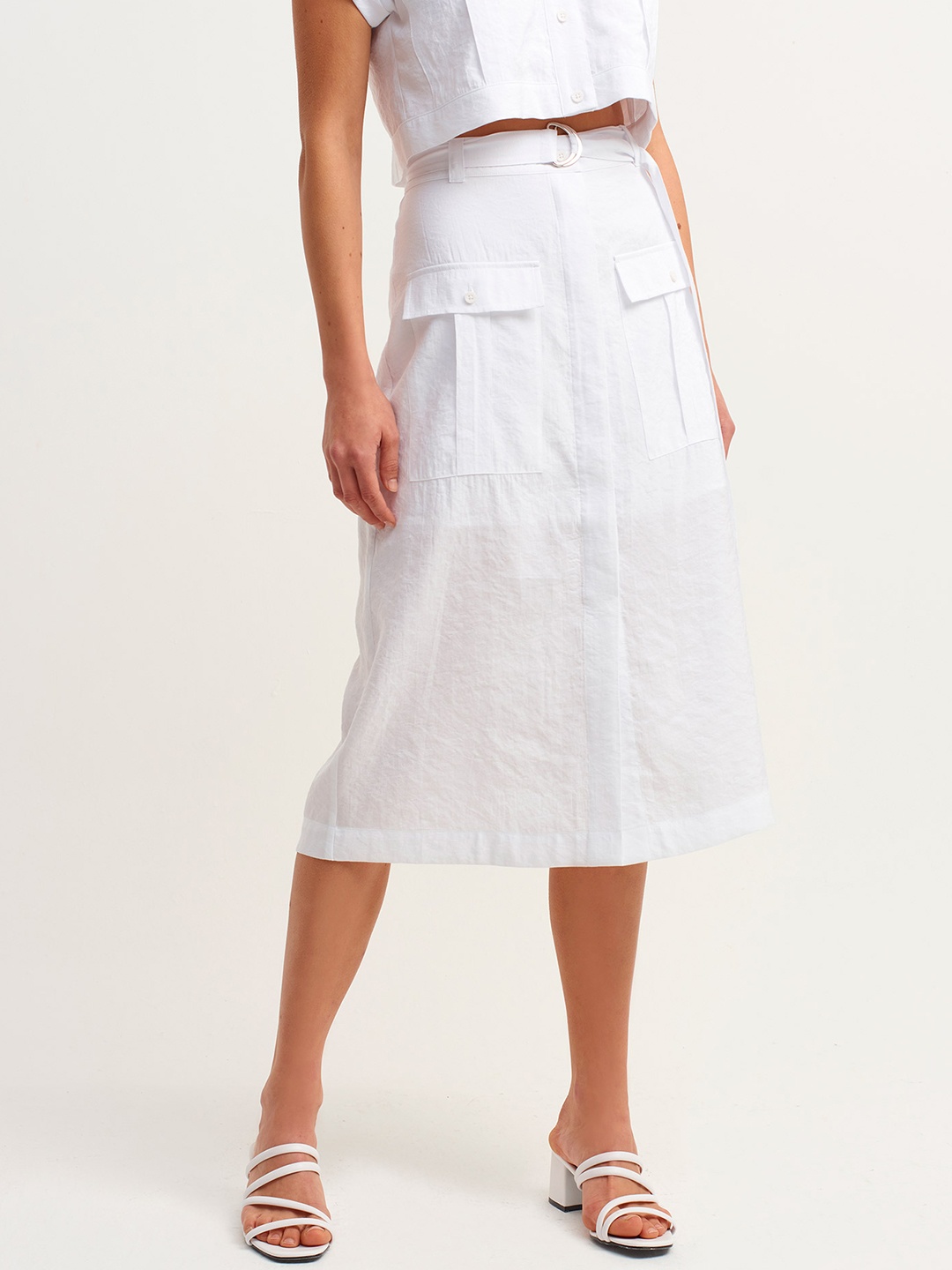 

OXXO Women White Solid A-line Skirt with Flap Pockets