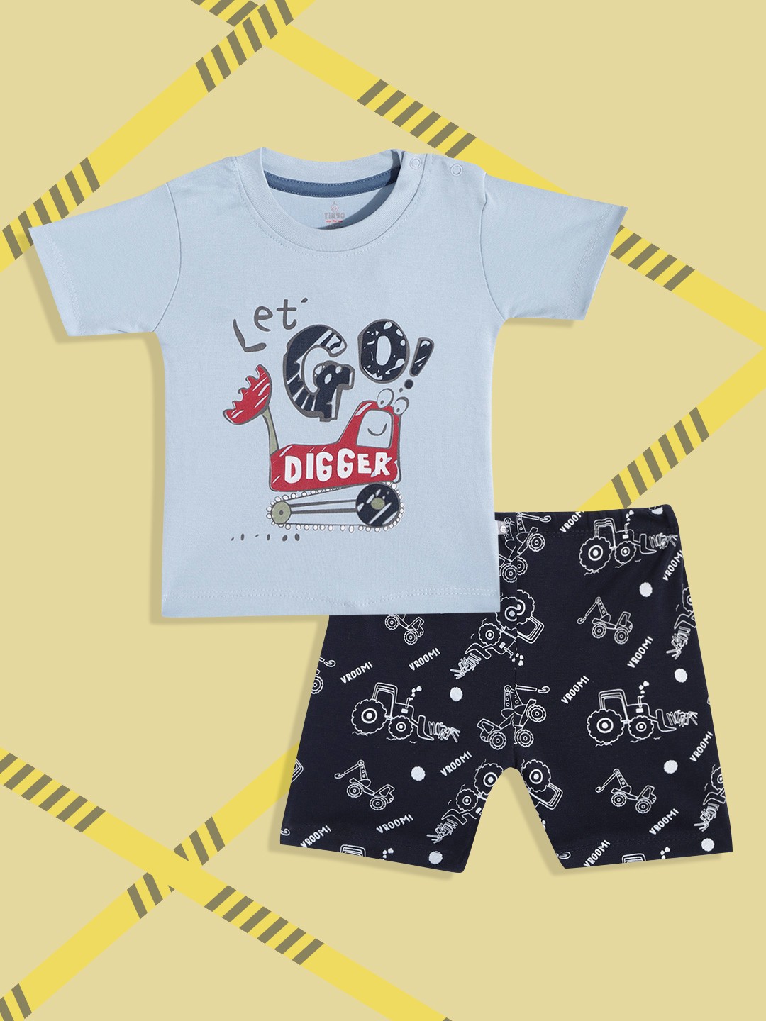 

TINYO Boys Blue & Red Pure Cotton Graphic Print T-shirt with Shorts