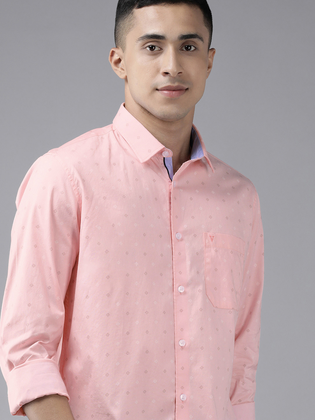 

Van Heusen Sport Men Pink & Brown Printed Pure Cotton Slim Fit Casual Shirt