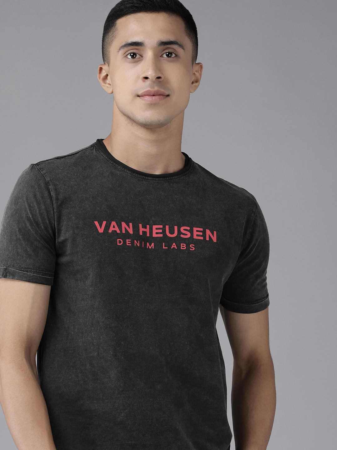 

VAN HEUSEN DENIM LABS Men Black Brand Logo Printed Pure Cotton T-shirt