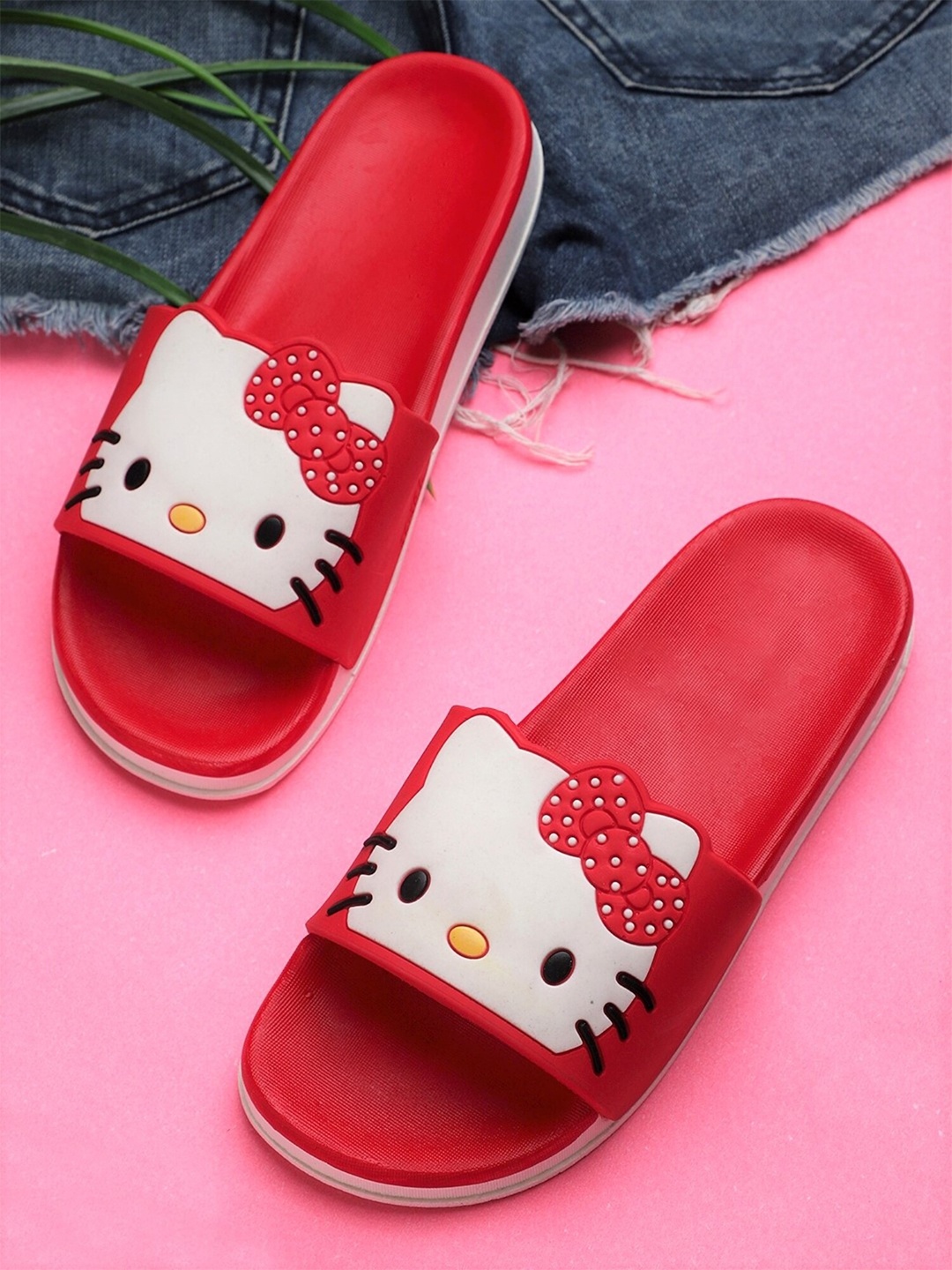 

Pampy Angel Women Red & White Kitty Printed Rubber Sliders