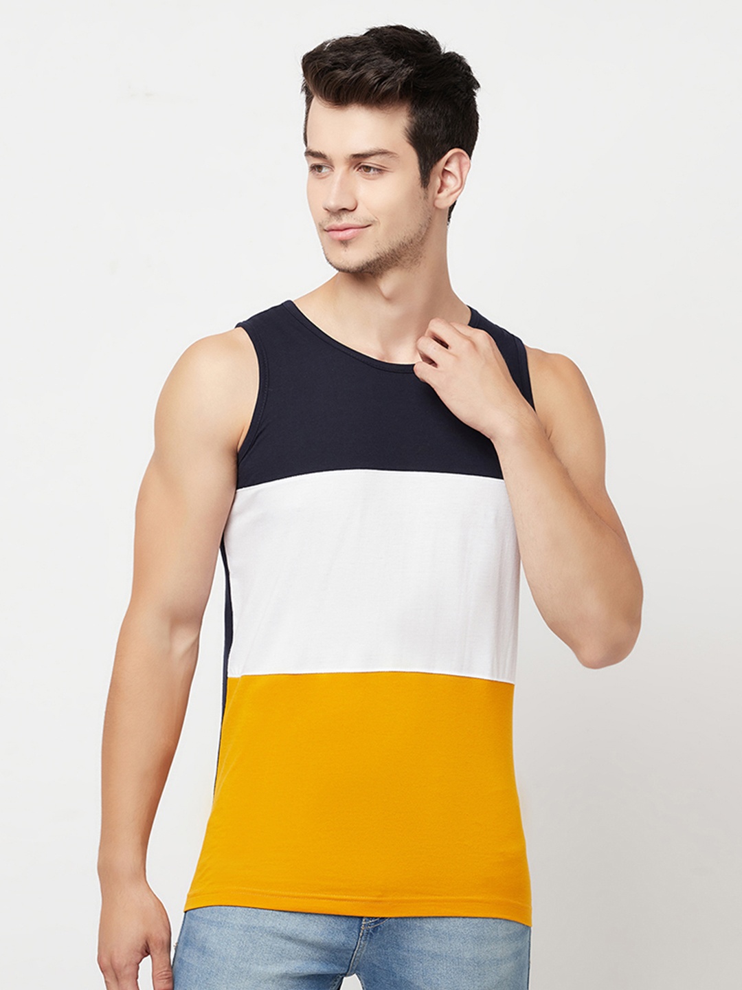 

HOLDIT Men Navy Blue & White Colourblocked Cotton T-shirt