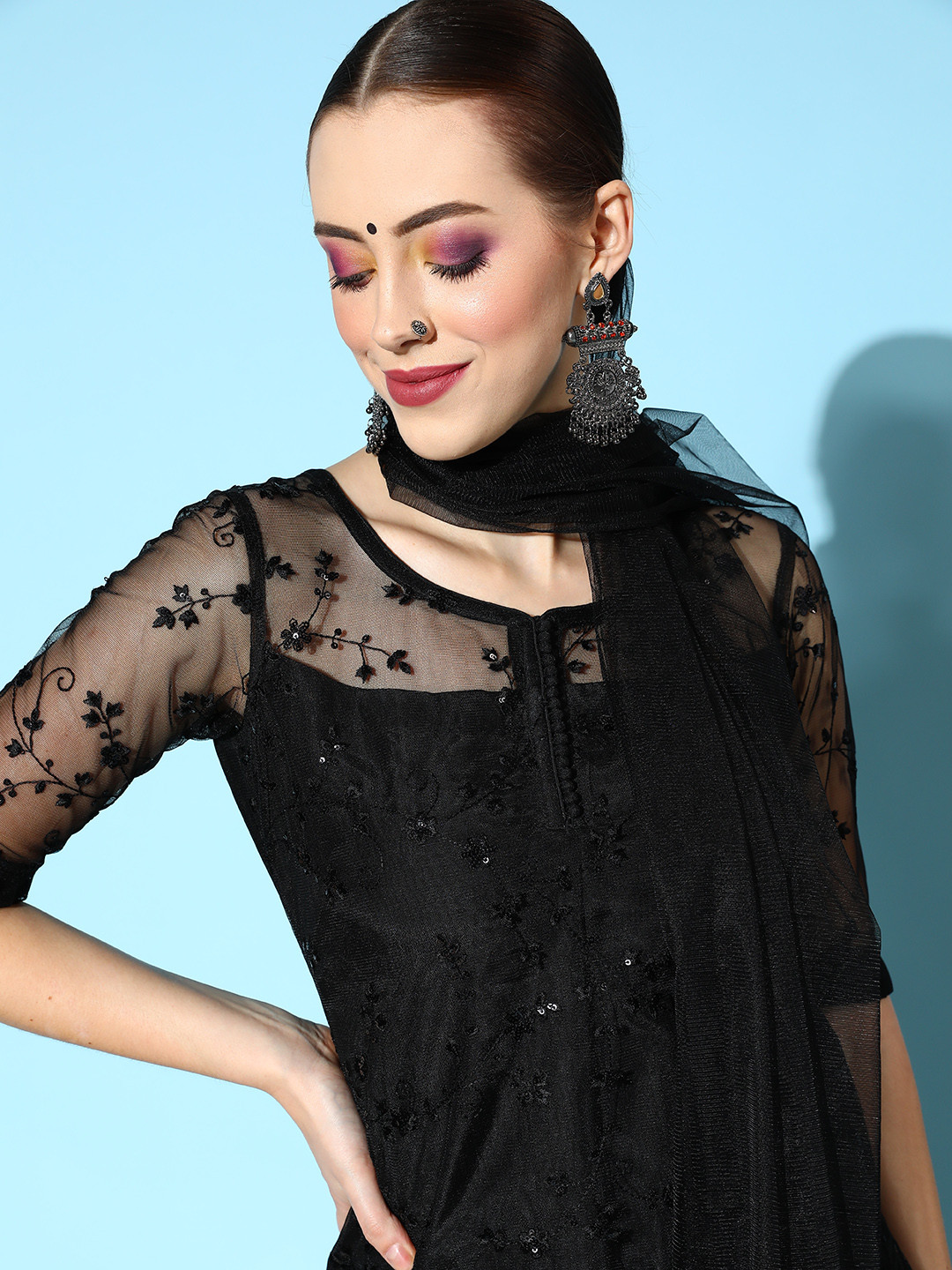 

Inddus Women Floral Net Ethereal Embroidery Kurta Set, Black