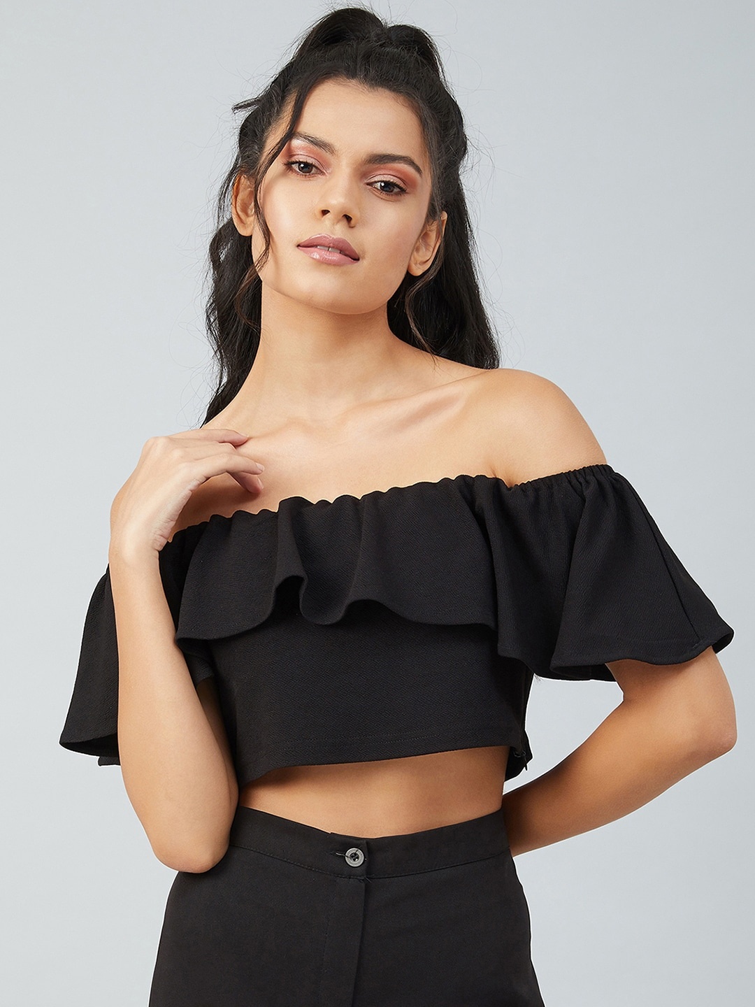 

CHIMPAAANZEE Black Off-Shoulder Bardot Crop Top