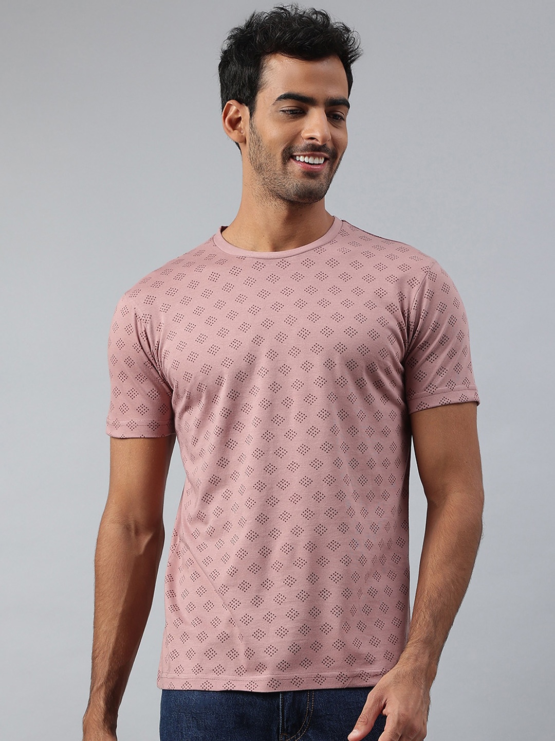 

MR BUTTON Men Peach-Coloured Printed Slim Fit T-shirt