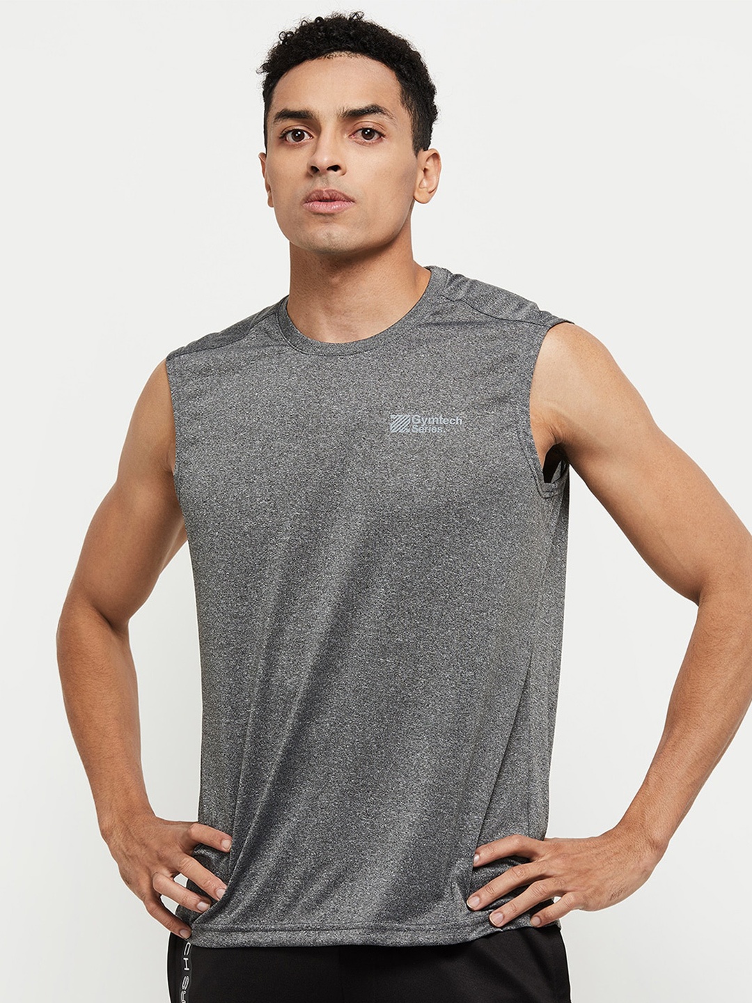 

max Men Grey T-shirt