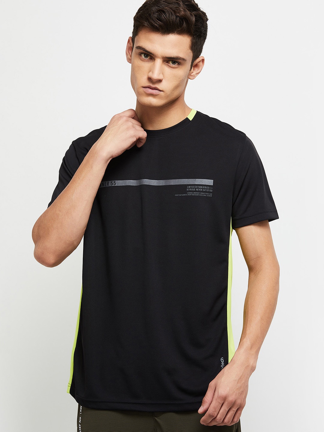 

max Men Black and Lime Green Regular Fit Solid T-shirt