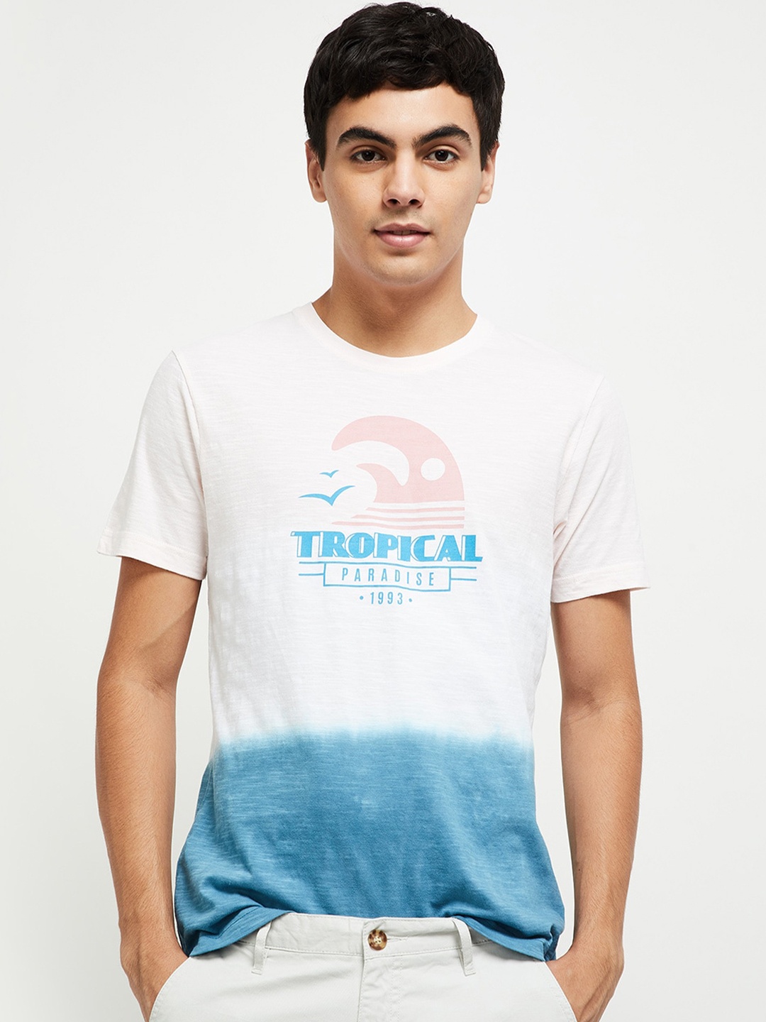 

max Men White & Blue Typography Printed Pure Cotton T-shirt