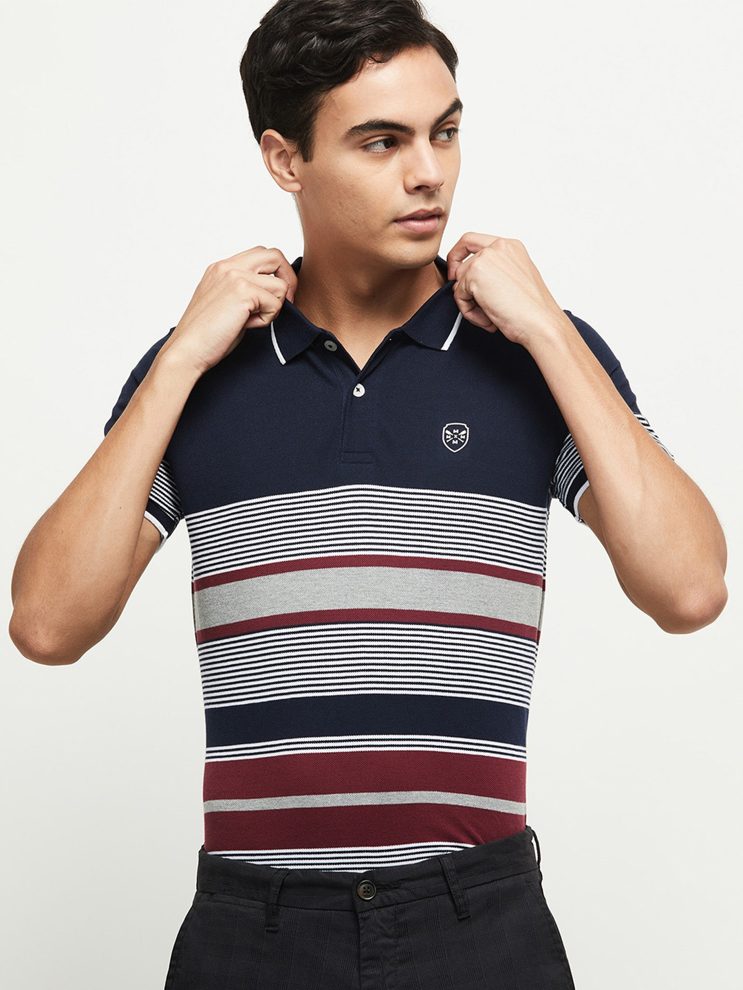 

max Men Navy Blue Striped Polo Collar T-shirt