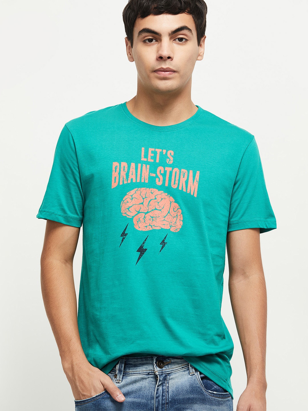 

max Men Green Typography Printed Pure Cotton T-shirt