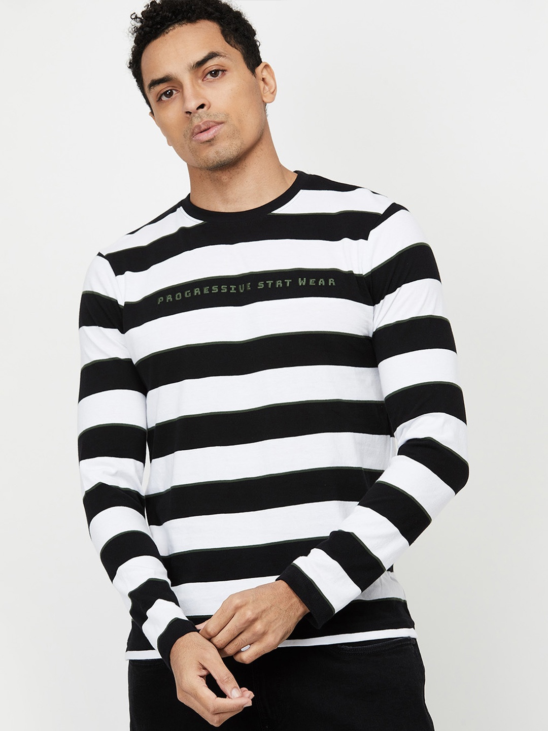 

max Men White & Black Striped Pure Cotton T-shirt
