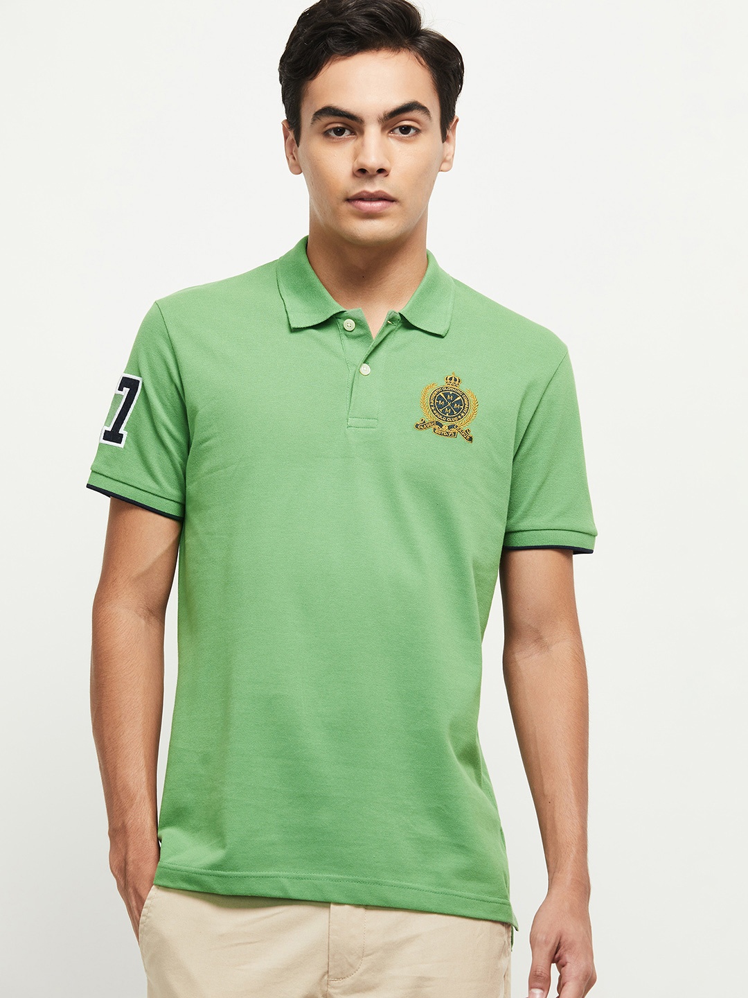 

max Men Green Polo Collar T-shirt