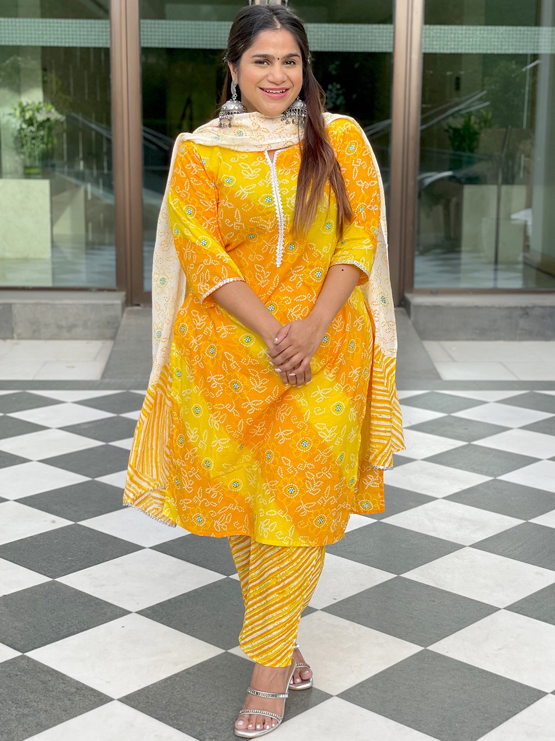 

EXTRA LOVE BY LIBAS Women Yellow Bandhani Printed Gotta Patti Pure Cotton Kurta with Trousers & With Dupatta
