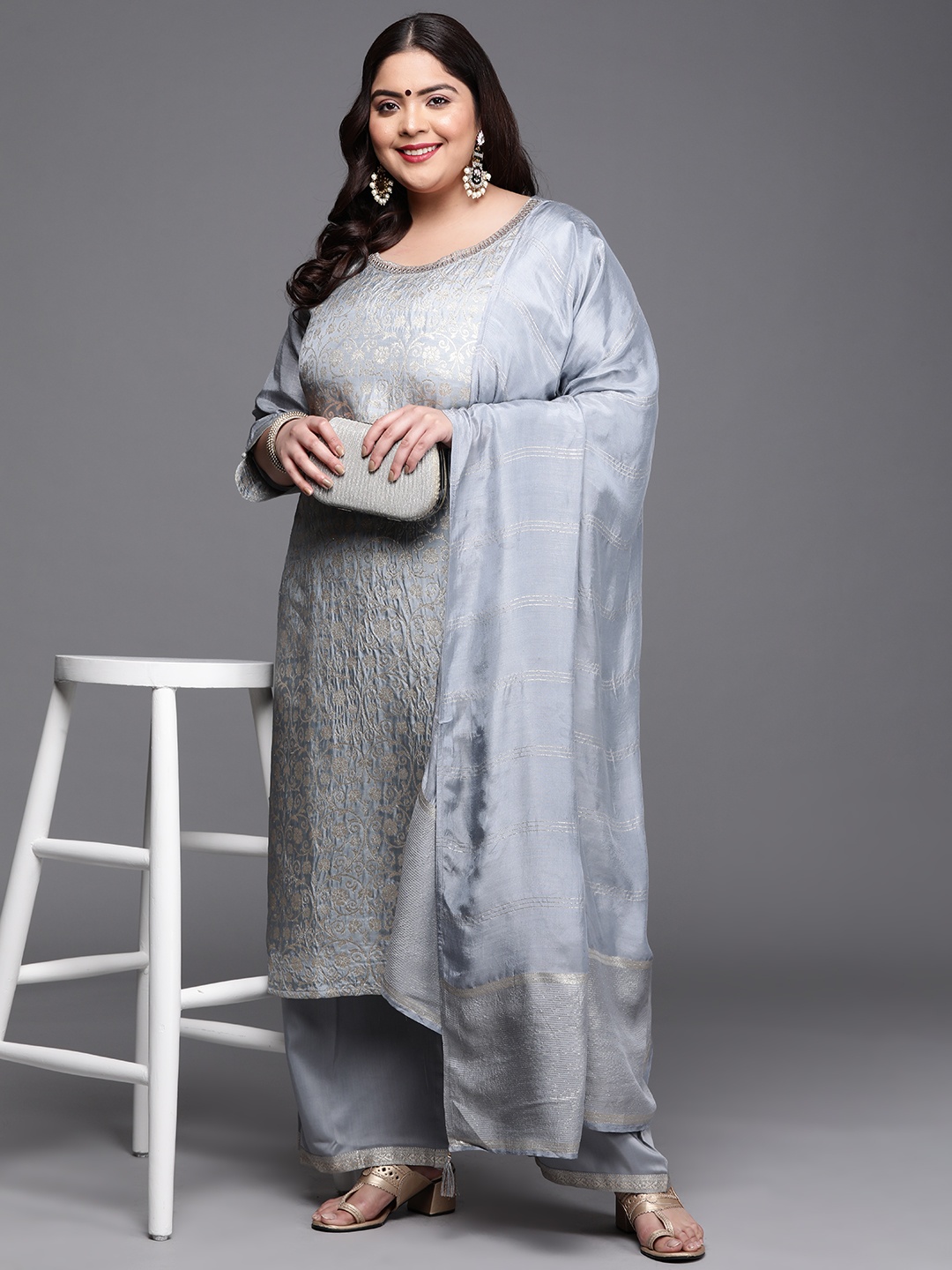 

EXTRA LOVE BY LIBAS Women Grey Floral Plus Size Kurta with Palazzos & With Dupatta