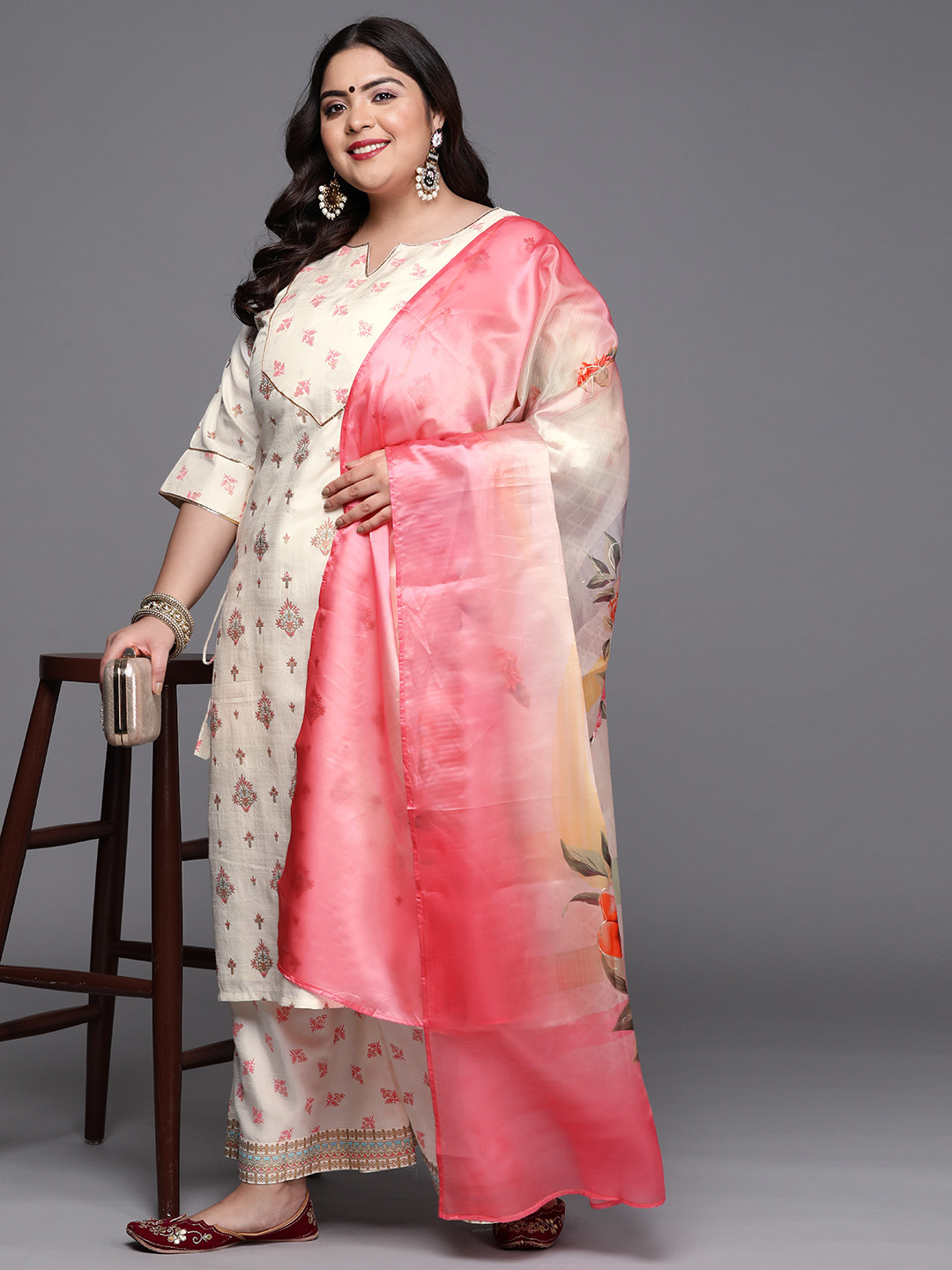 

EXTRA LOVE BY LIBAS Plus Size Women Off White Printed Kurta with Palazzos & Dupatta