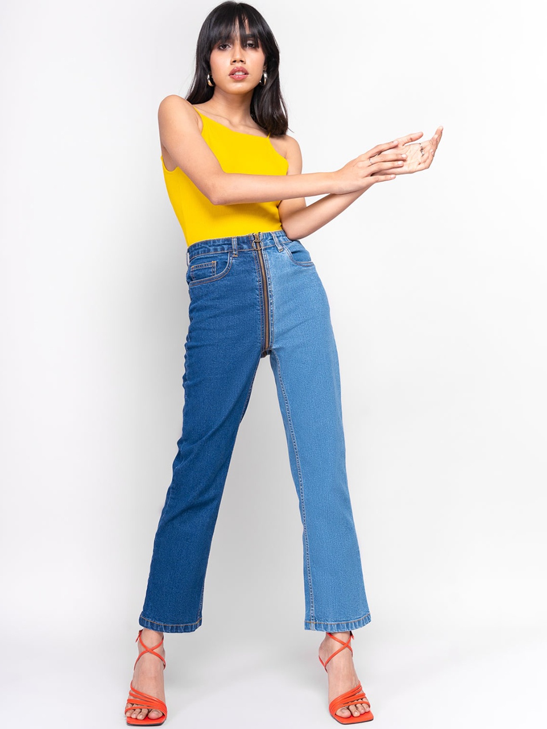 

FREAKINS Women Stunning Blue Colourblocked High-Rise Straight Fit Cropped Jeans