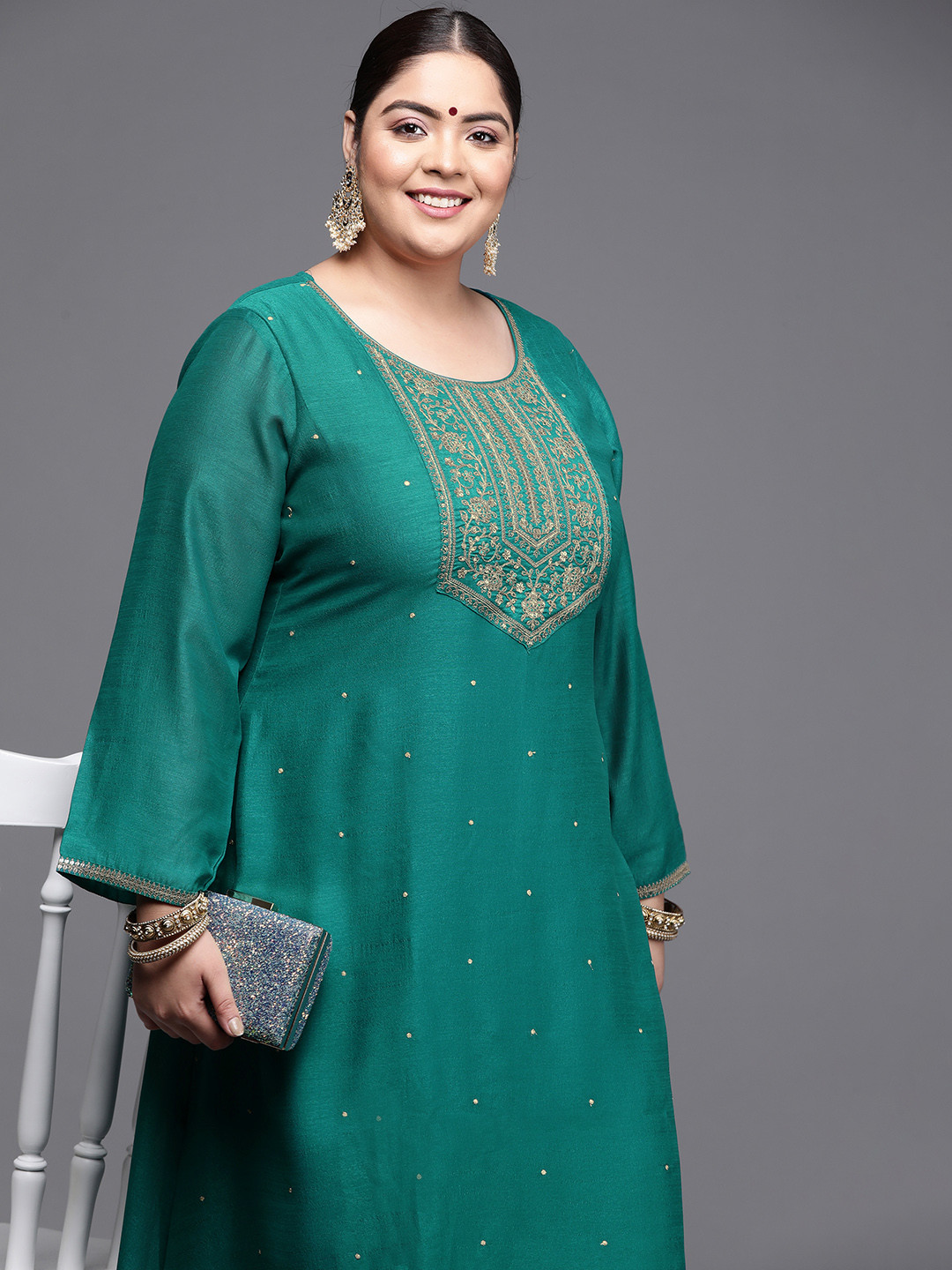 

EXTRA LOVE BY LIBAS Women Plus Size Teal & Gold-Toned Yoke Design Kurta