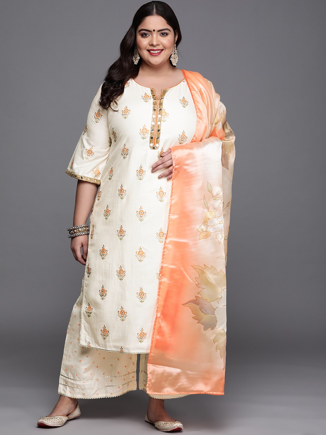 

EXTRA LOVE BY LIBAS Women Off White Printed Plus Size Kurta with Palazzos & Dupatta