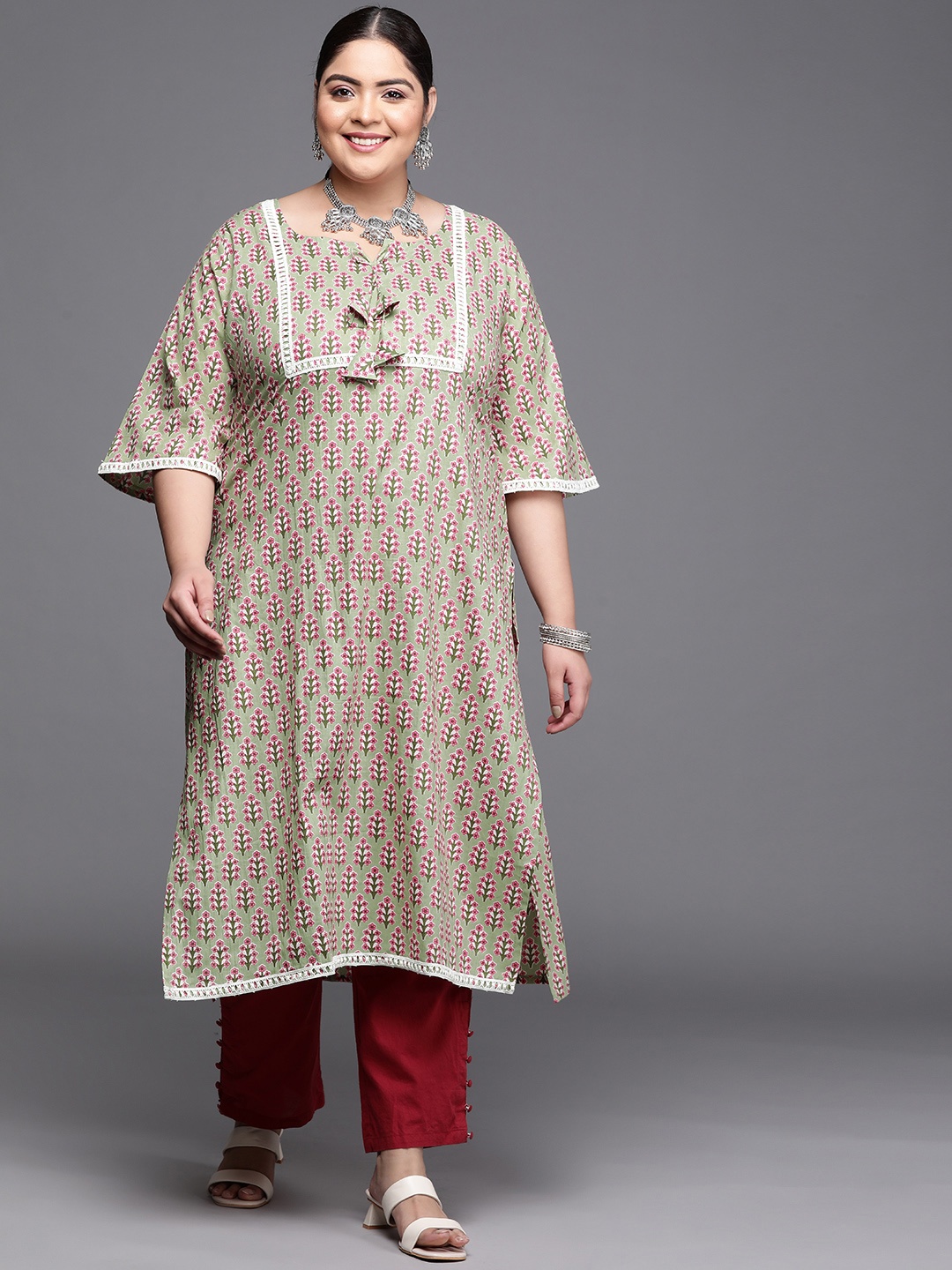 

EXTRA LOVE BY LIBAS Women Plus Size Green & Pink Pure Cotton Floral Printed Kurta