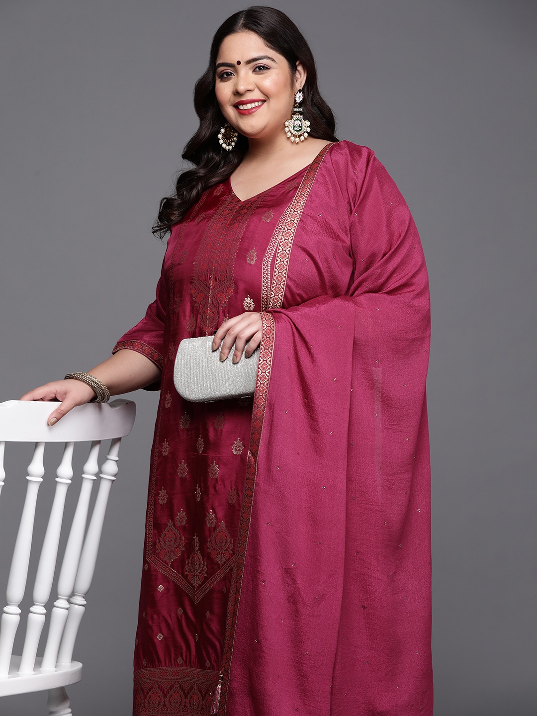 

EXTRA LOVE BY LIBAS Women Purple Ethnic Motifs Kurta with Trousers & With Dupatta