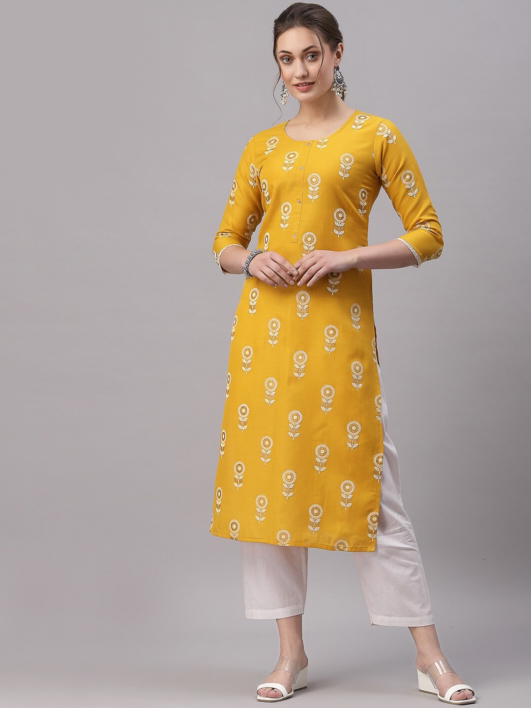 

KALINI Women Yellow & Off White Ethnic Motifs Printed Kurta