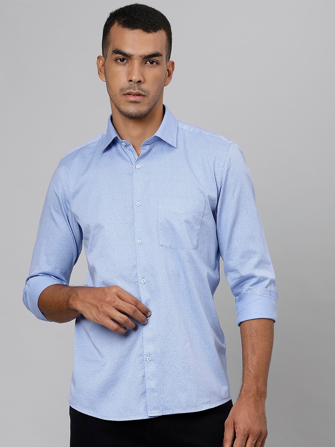 

Richlook Men Blue Printed Formal Shirt
