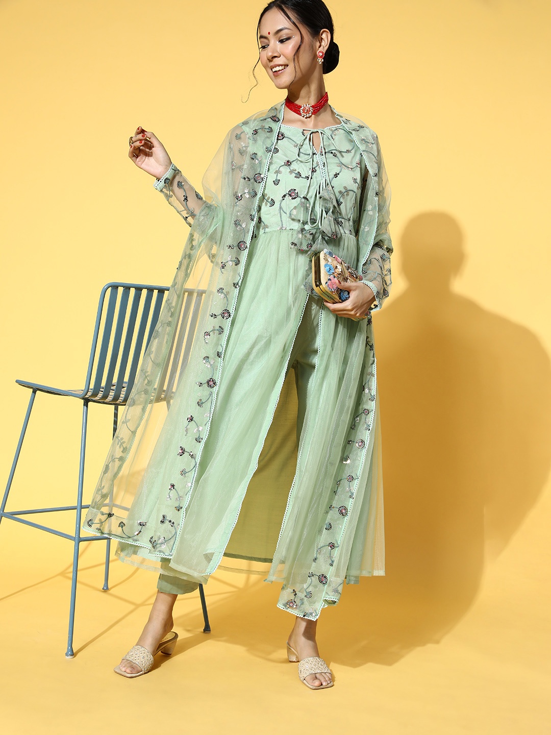 

Inddus Women Floral Net Bling it On Kurta Set, Green