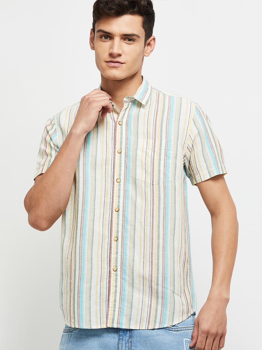 

max Men Off White & Blue Striped Regular Fit Casual Shirt