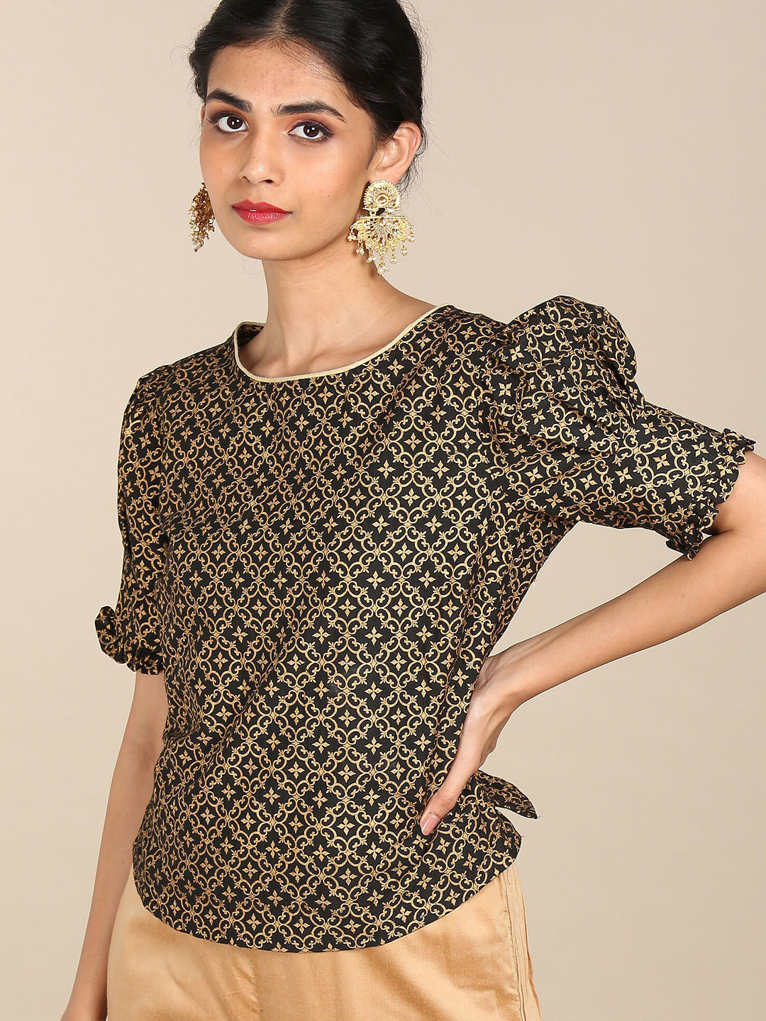 

Anahi Women Black Printed Top