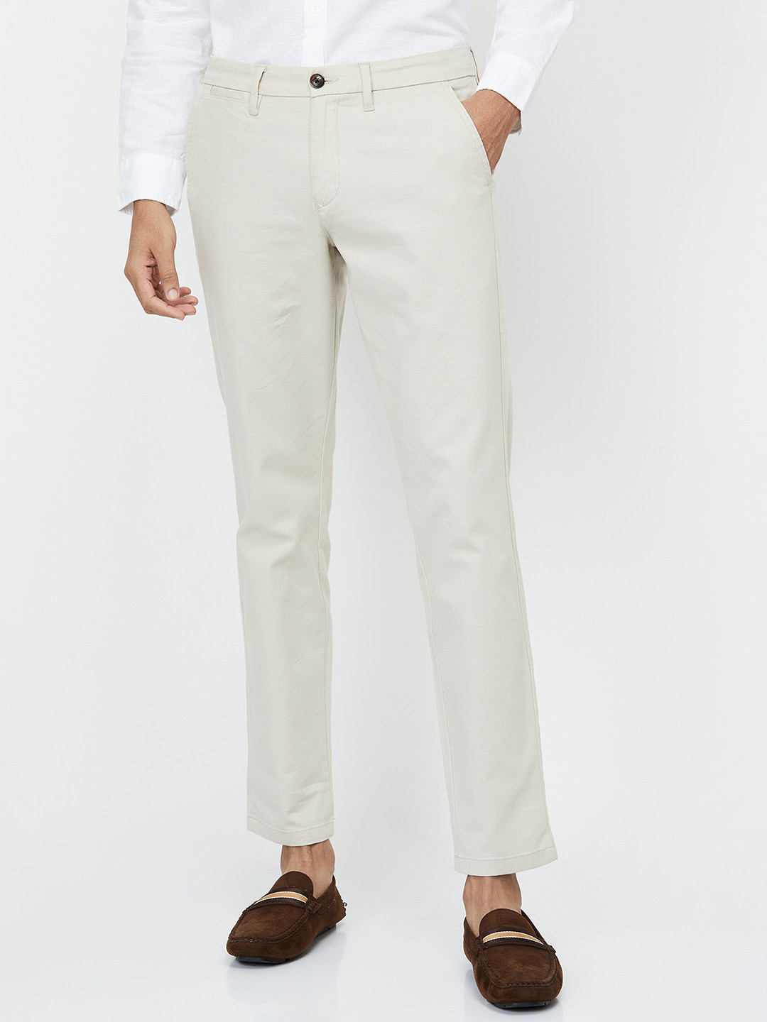 

max Men Beige Solid Trousers