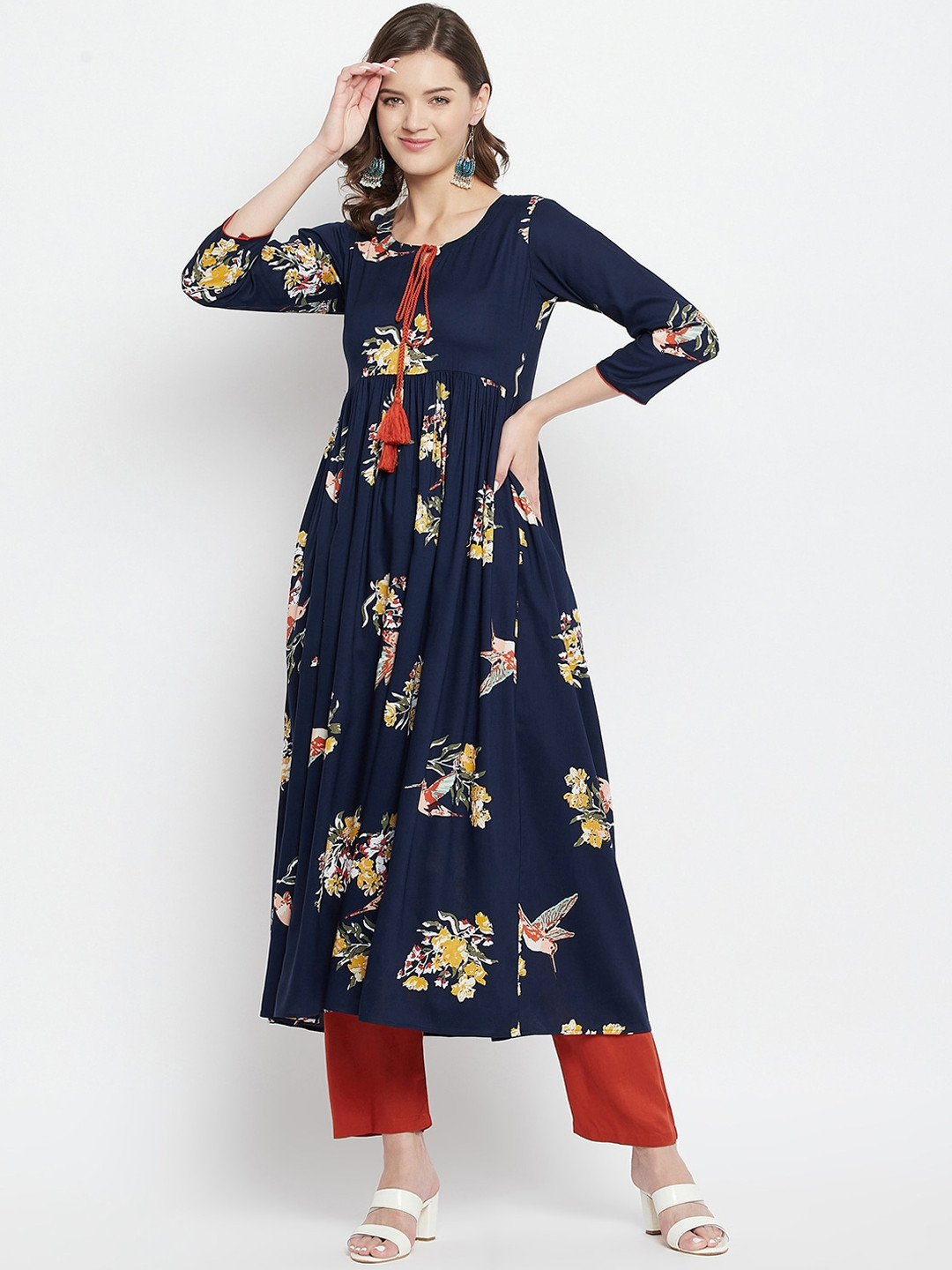

Tissu Women Navy Blue & Yellow Floral Printed Anarkali Kurta