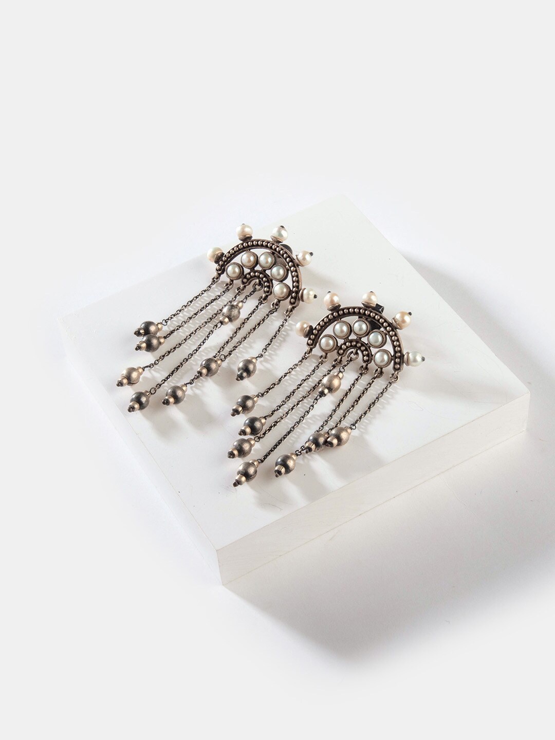 

SHAYA Silver Contemporary Drop Earrings