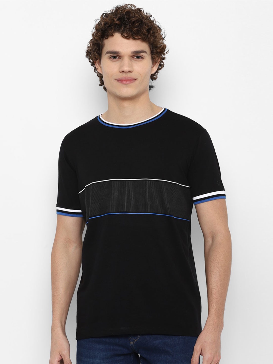 

Allen Solly Sport Men Black Striped Pure Cotton T-shirt