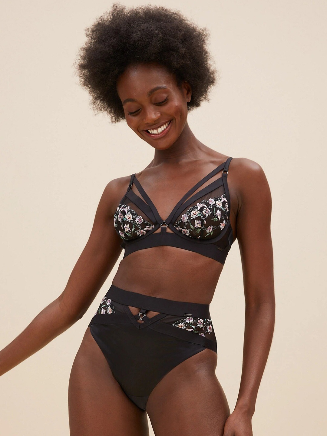 

Marks & Spencer Black & White Floral Underwired Bra