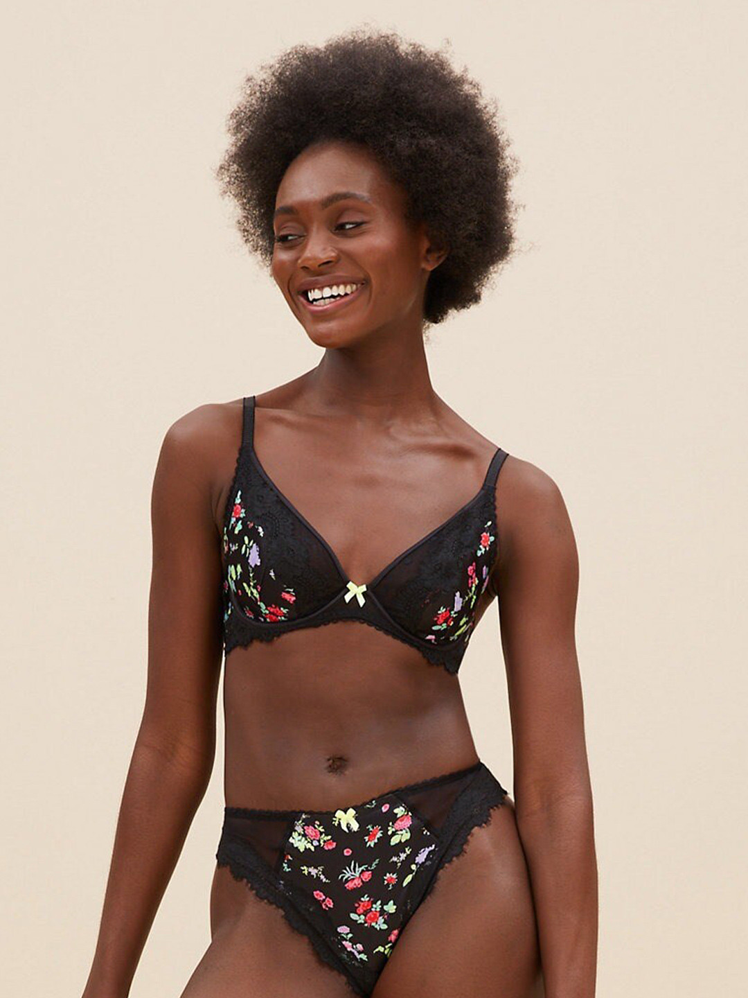 

Marks & Spencer Black & Red Floral Lace Plunge Bra - Underwired