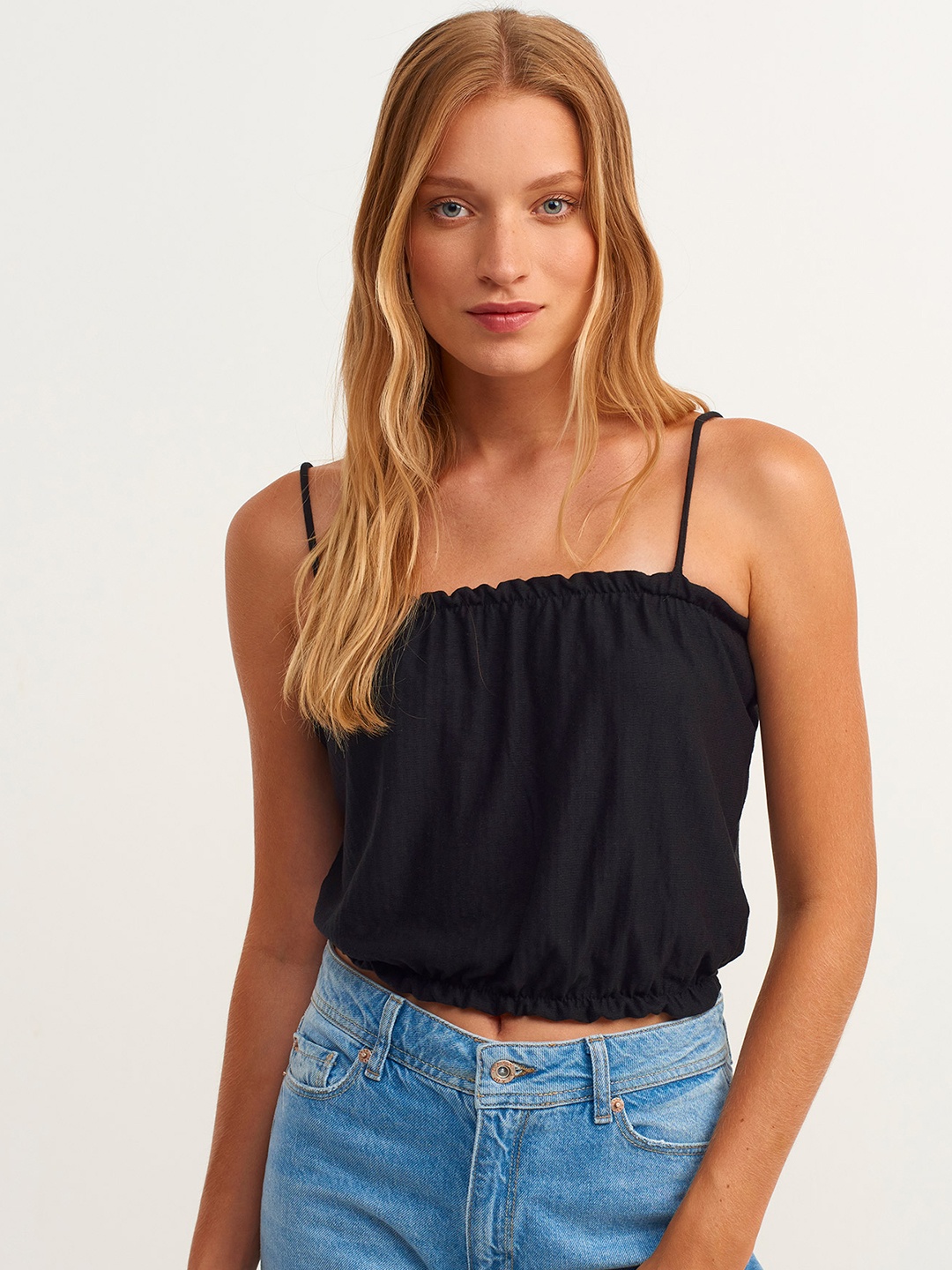 

OXXO City Collection Women Black Solid Blouson Crop Top