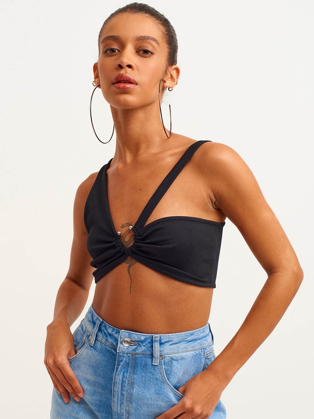 

OXXO Women Black Self Design Crop Top