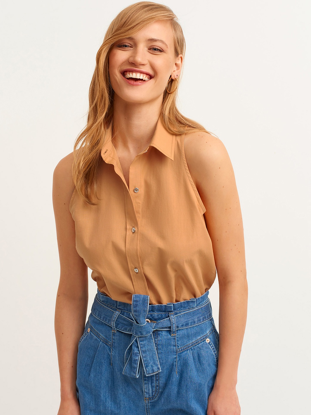 

OXXO Women Peach-Coloured Solid Pure Cotton Casual Shirt