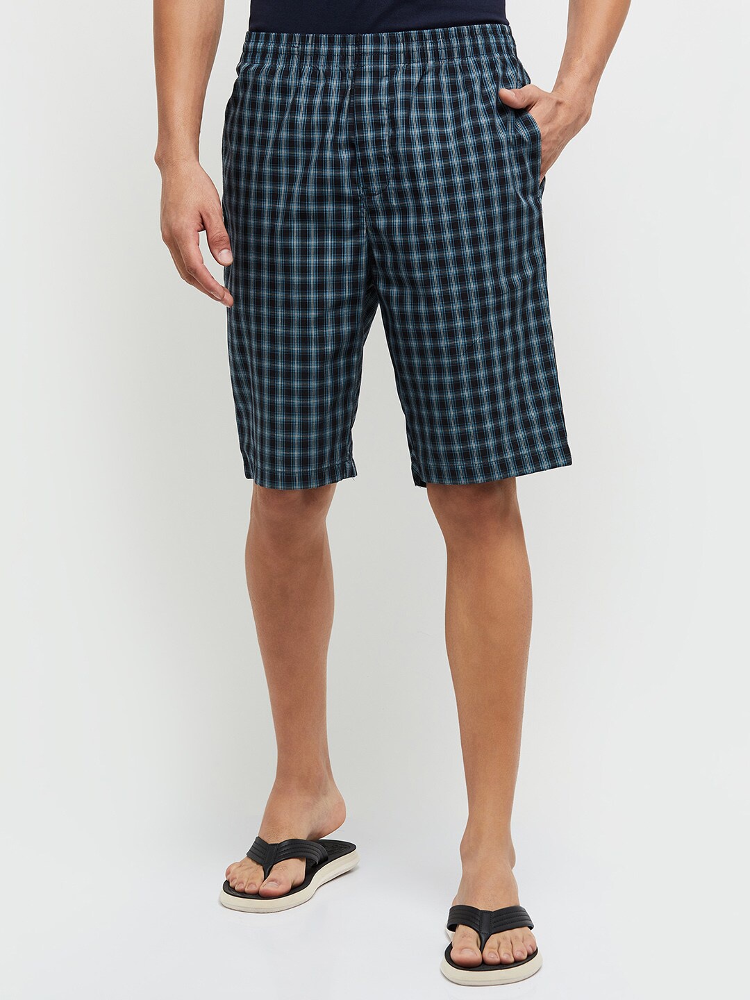 

max Men Black & Blue Checked Lounge Shorts
