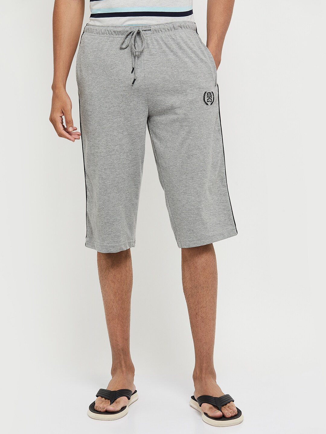 

max Men Grey Melange Solid Cotton Lounge Shorts