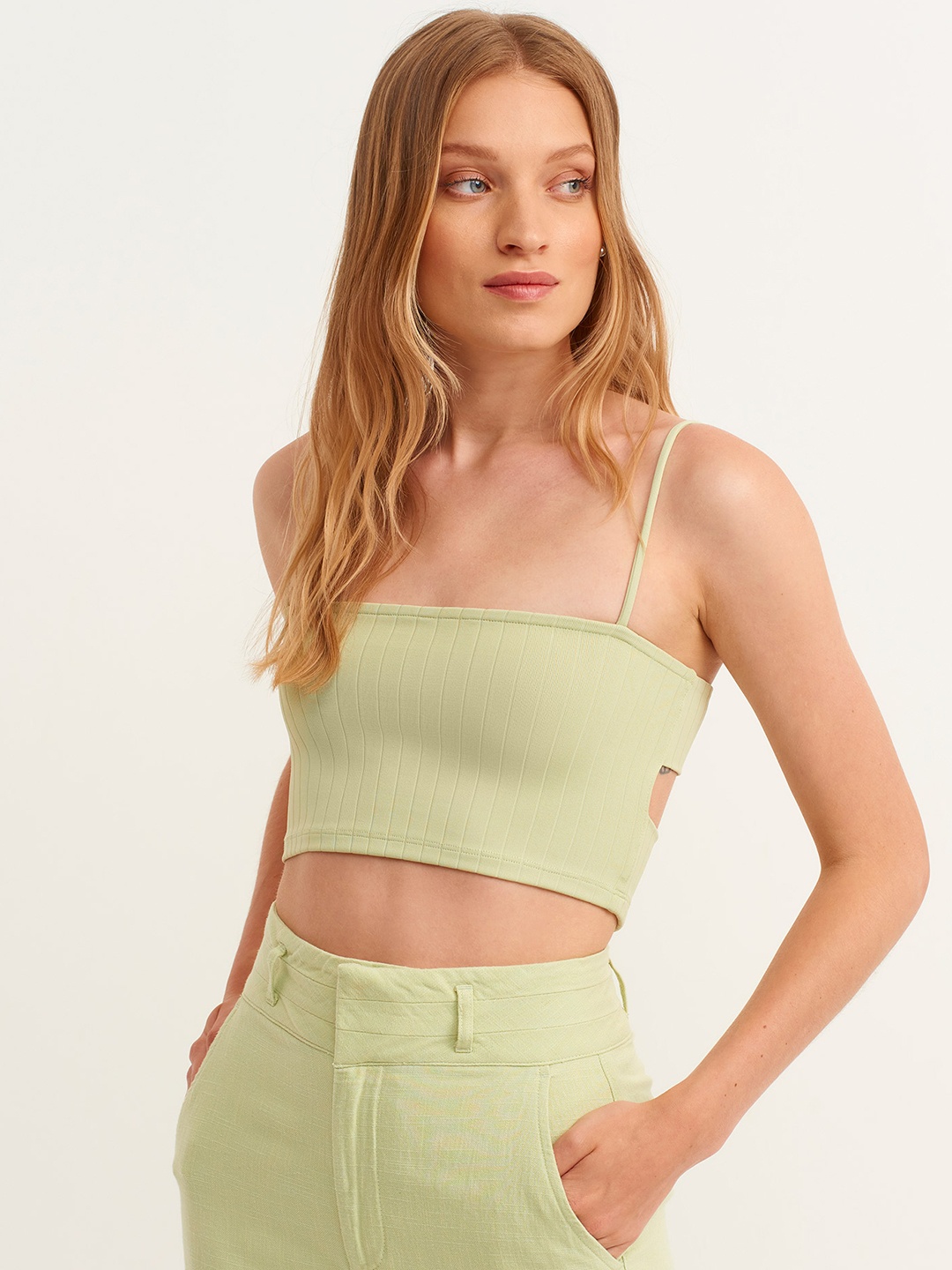 

OXXO Women Green Knitted Crop Top