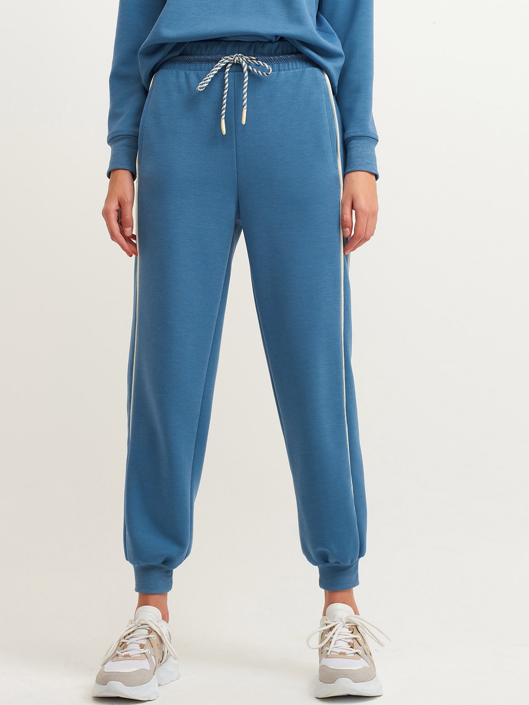 

OXXO Women Blue Solid Joggers