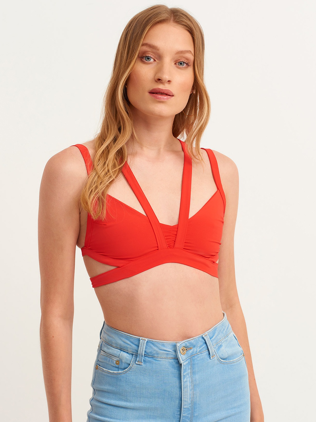 

OXXO Women Red Solid Bralette