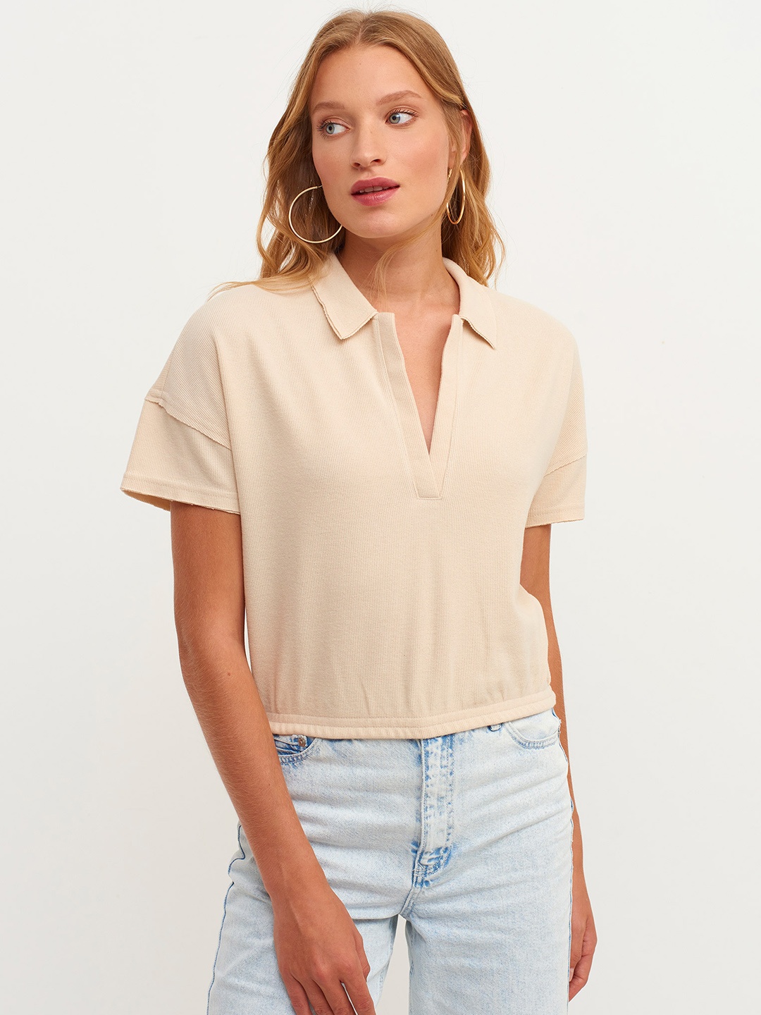 

OXXO Women Beige Solid Blouson Top