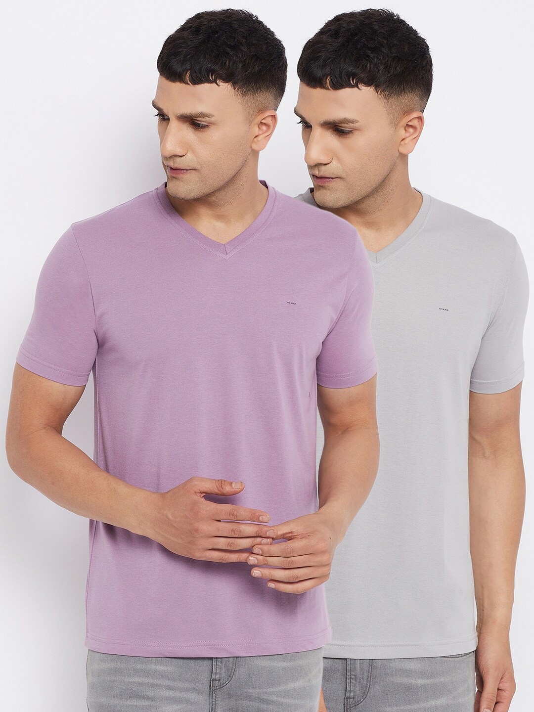 

Okane Men Pack of 2 V-Neck T-shirts, Grey