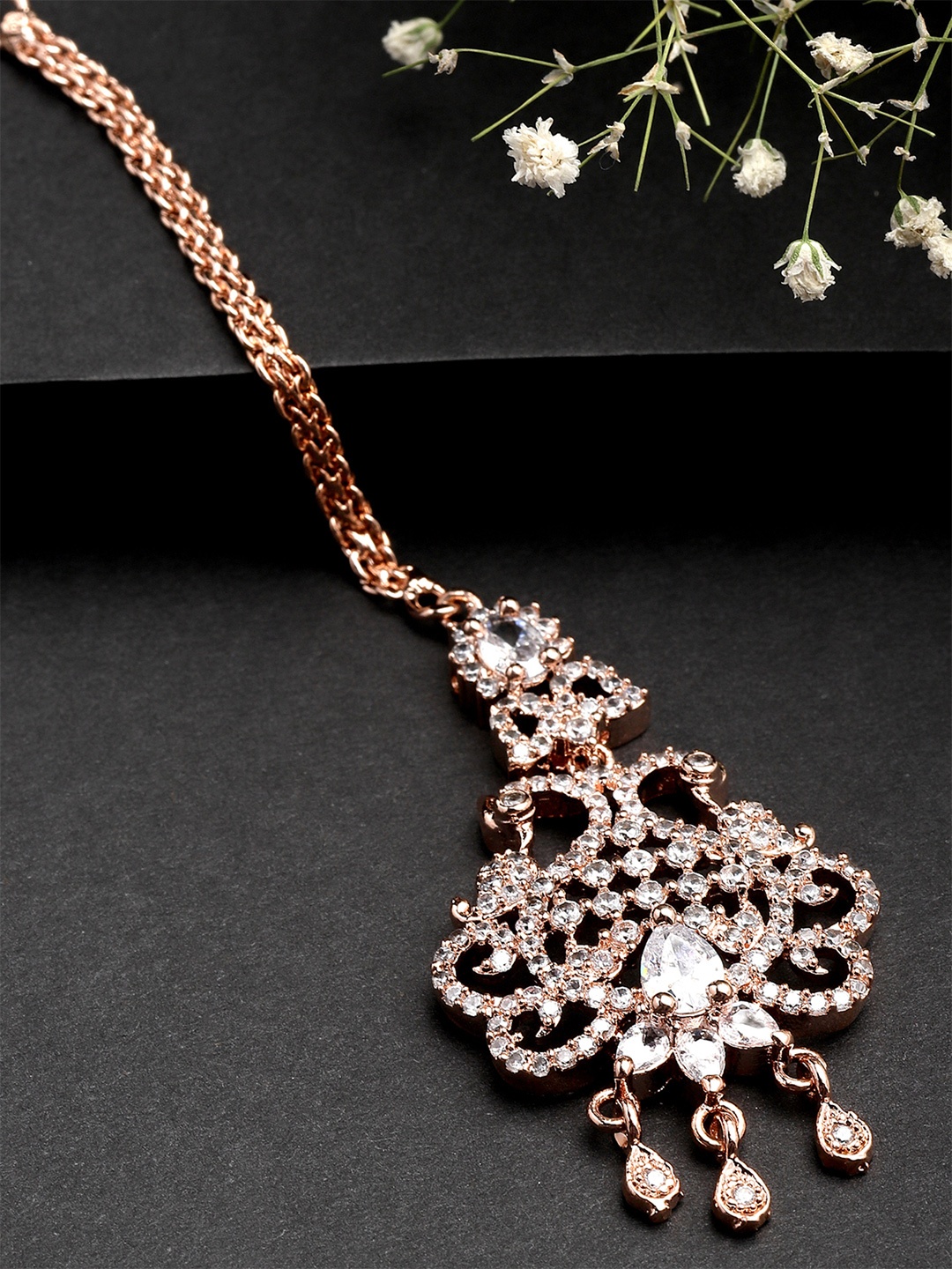 

KARATCART Rose Gold-Plated White Kundan Studded Handcrafted Maangtikka